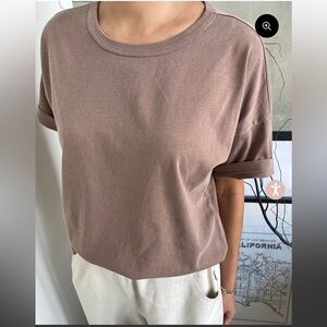 Le Bon Shoppe//NEW Short Sleeve Tee - Taupe